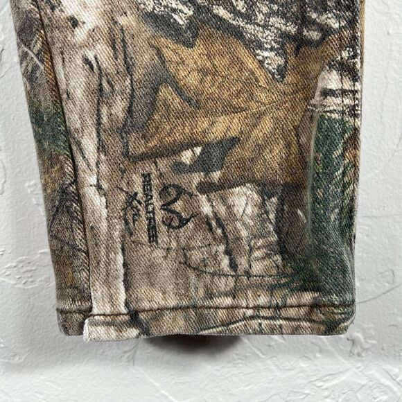 🦌🎯 Camo REALTREE Denim Hunting Jean Pants Men Size 30x29 - EXCELLENT Condition - Picture 4 of 12